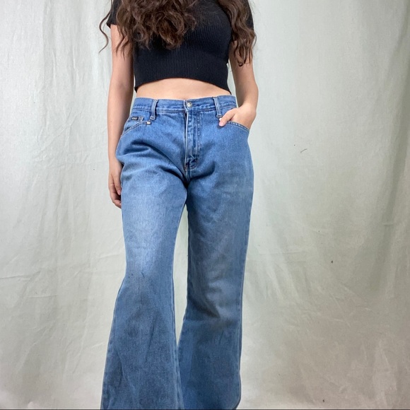 HIGH-WAISTED VERSACE FLARED MOM JEANS! 🔥🔥🔥 - Picture 5 of 12